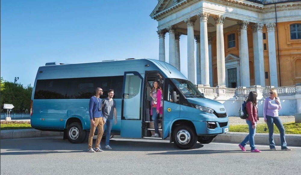 Iveco микроавтобус